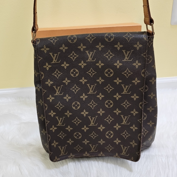 PRICE FRIM🎉HOST PICK🎉Authentic Louis Vuitton Monogram Musette Salsa GM - Picture 5 of 16